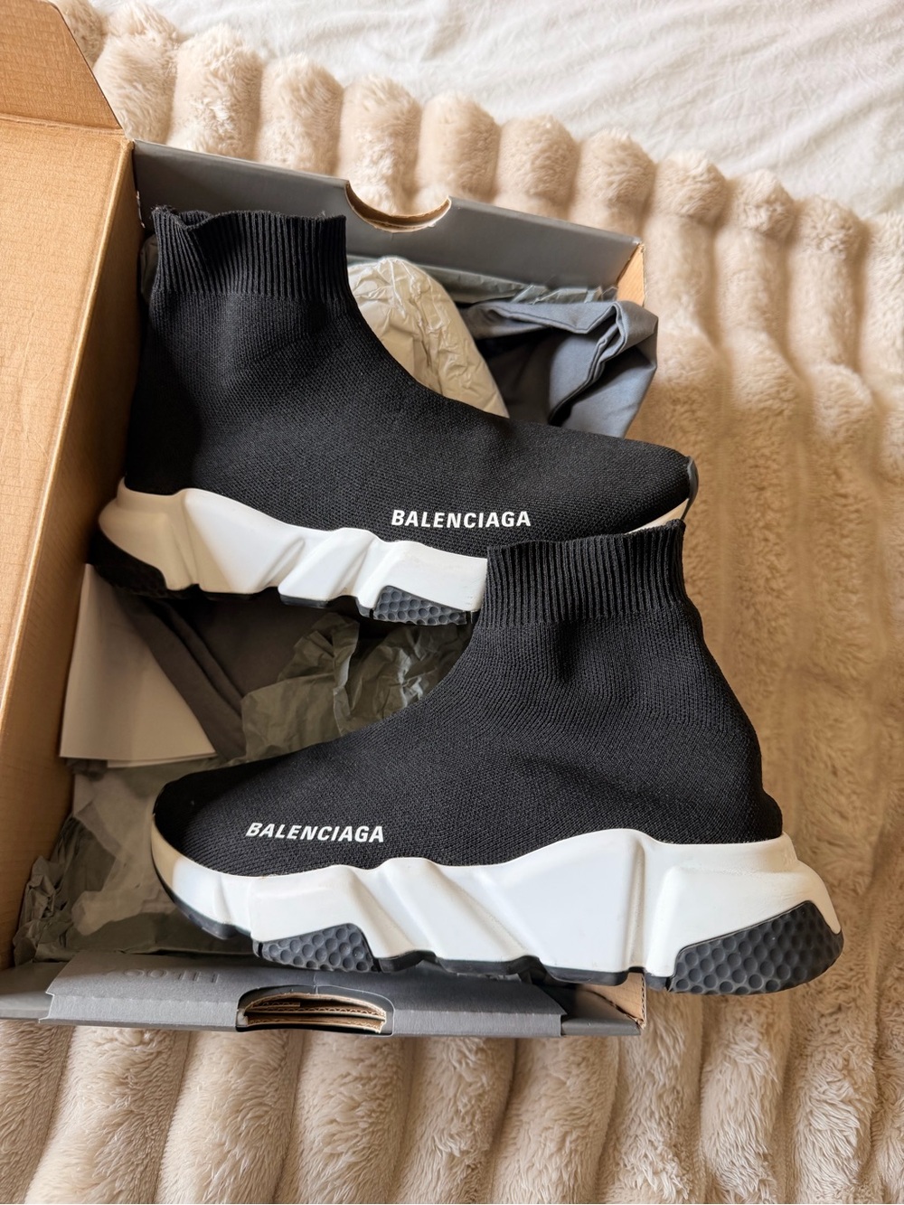 Balenciaga Black Speed Runners - Picture 2 of 7